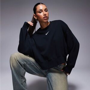 Nike Fleece Oversized Cropped Sweatshirt